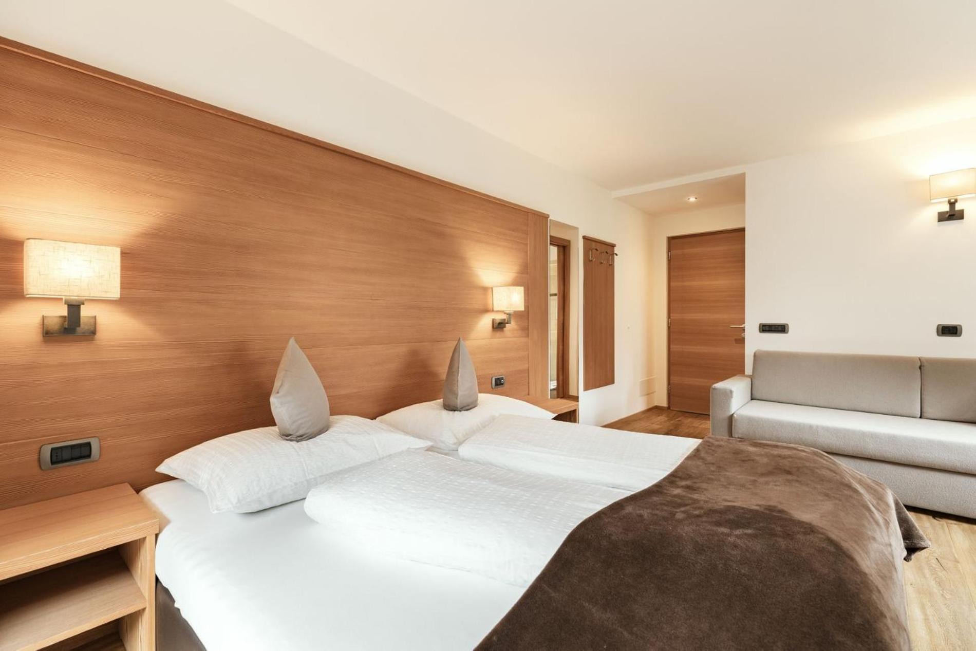 Apartments Burvel 塞尔瓦迪加尔代纳山谷 外观 照片